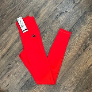 NWT! Adidas tight fit full length leggings.